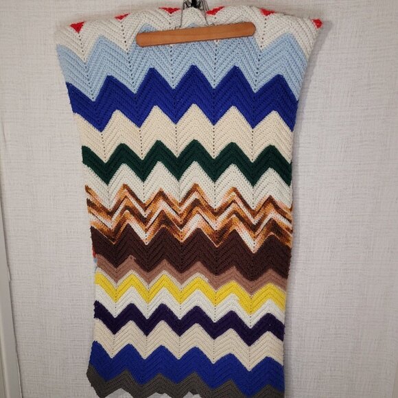 Vintage Crochet Chevron Granny Afghan Throw Blanket Handmade 46x78 - Picture 2 of 4